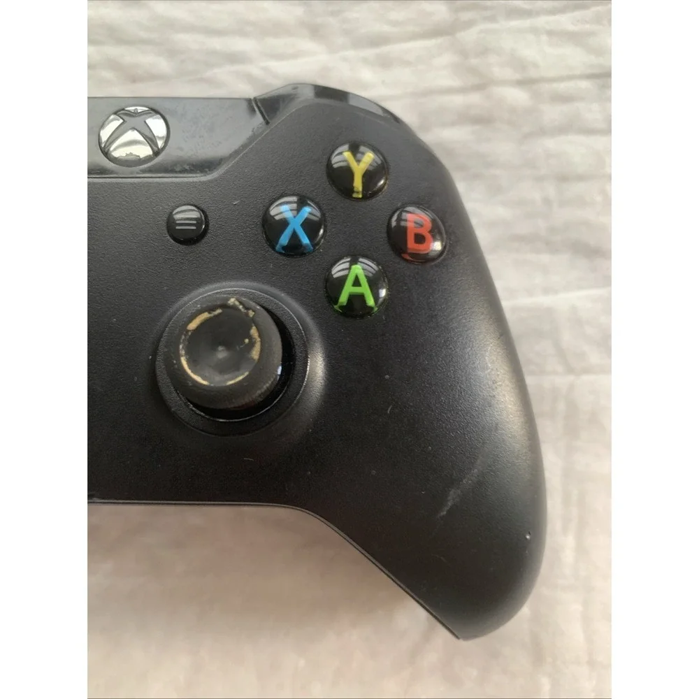Microsoft Xbox One Black Wireless Controller Model 1697 - Untested